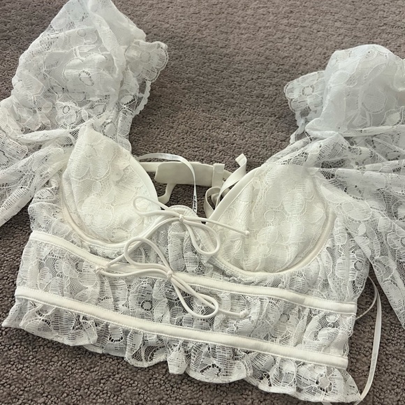 For Love and Lemmons Lorena Top - Picture 7 of 16